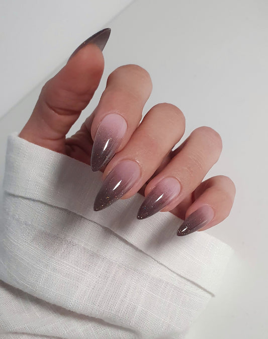 Medium Stiletto Sparkling Ombre press on nails