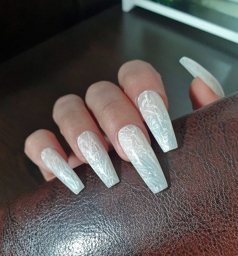 Milky White 3D Pearl Press Ons