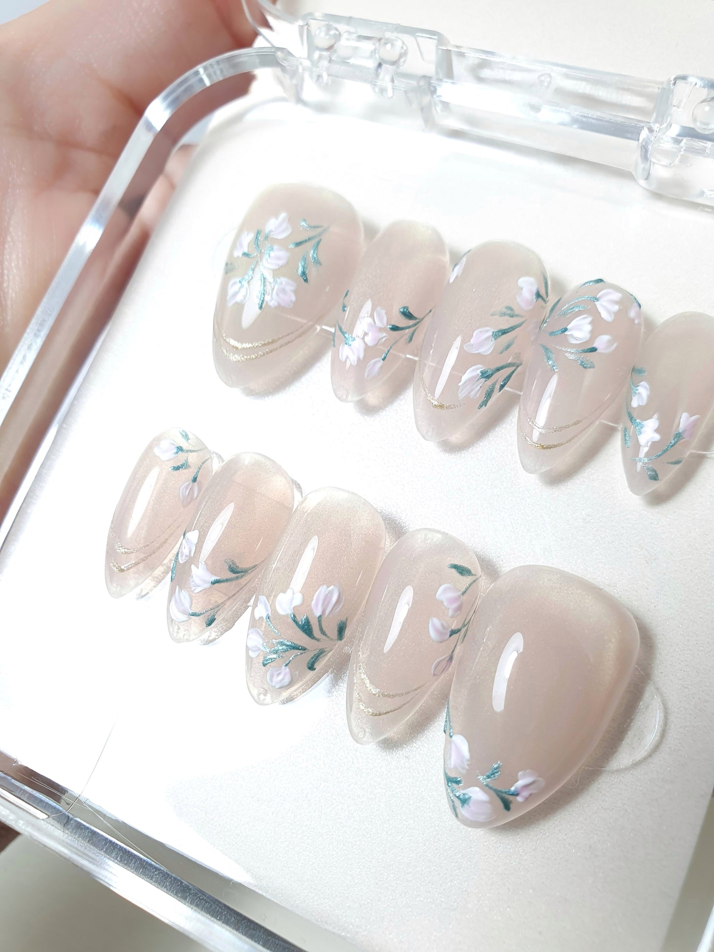 Flowers handpainted nails