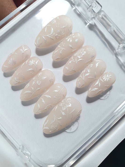 Creamy Nails With White Pearl Flowers