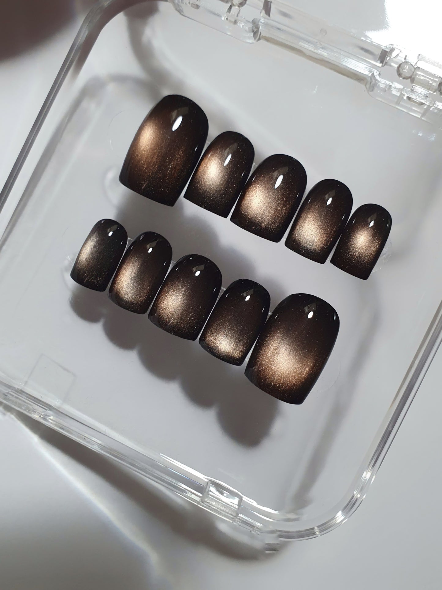 Magnetic Cat Eye Black Nails