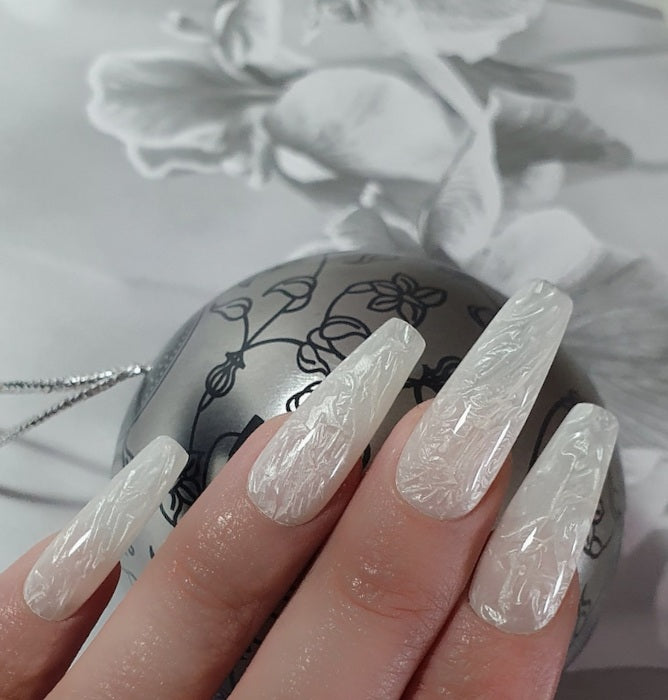 Milky White 3D Pearl Press Ons