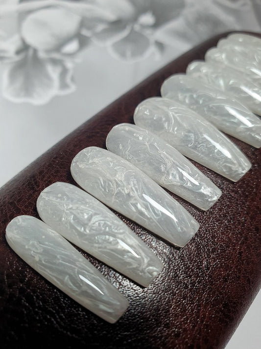 Milky White 3D Pearl Press Ons