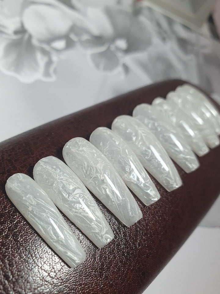 Milky White 3D Pearl Press Ons