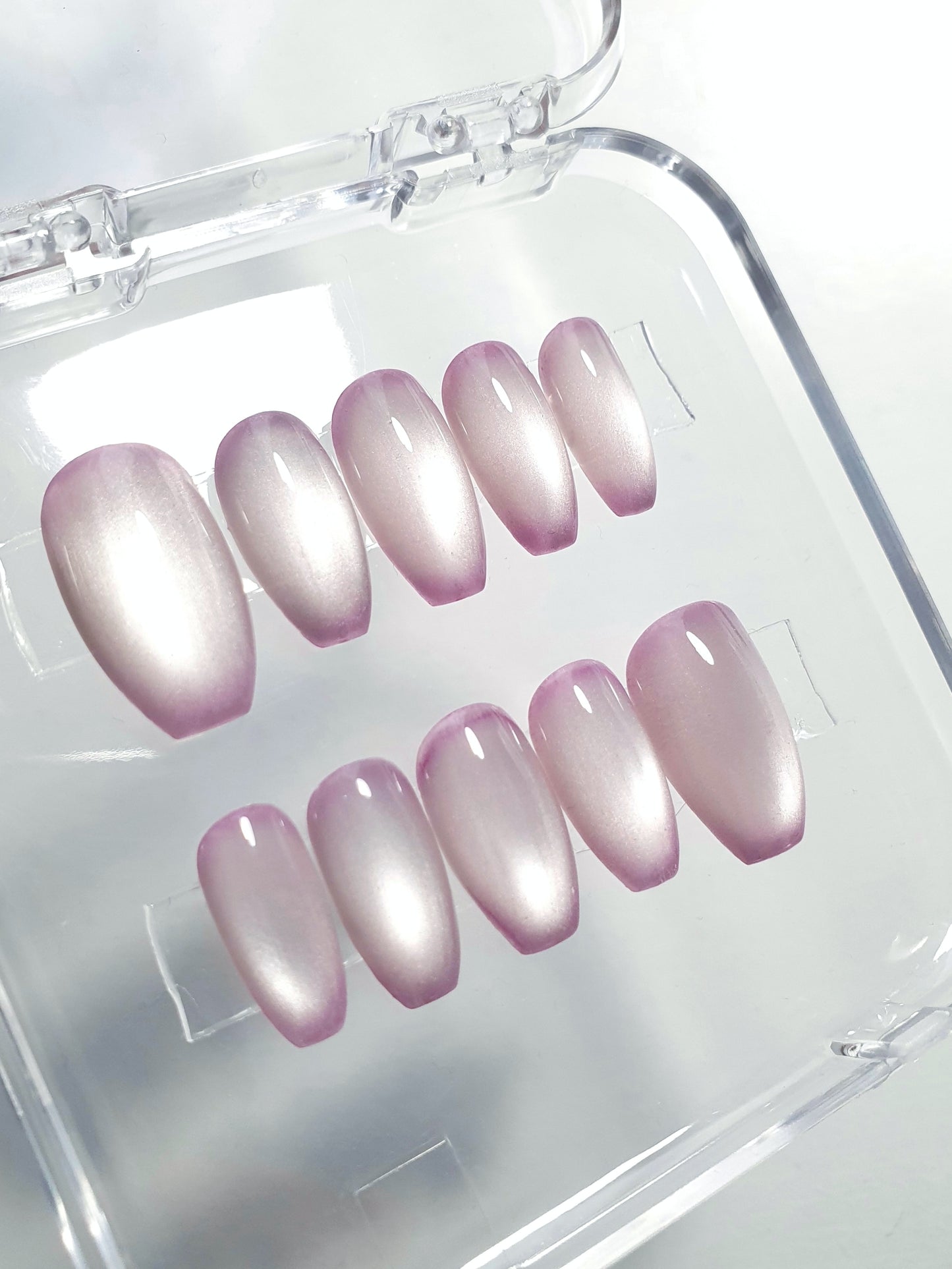 Magnetic cat eye nails