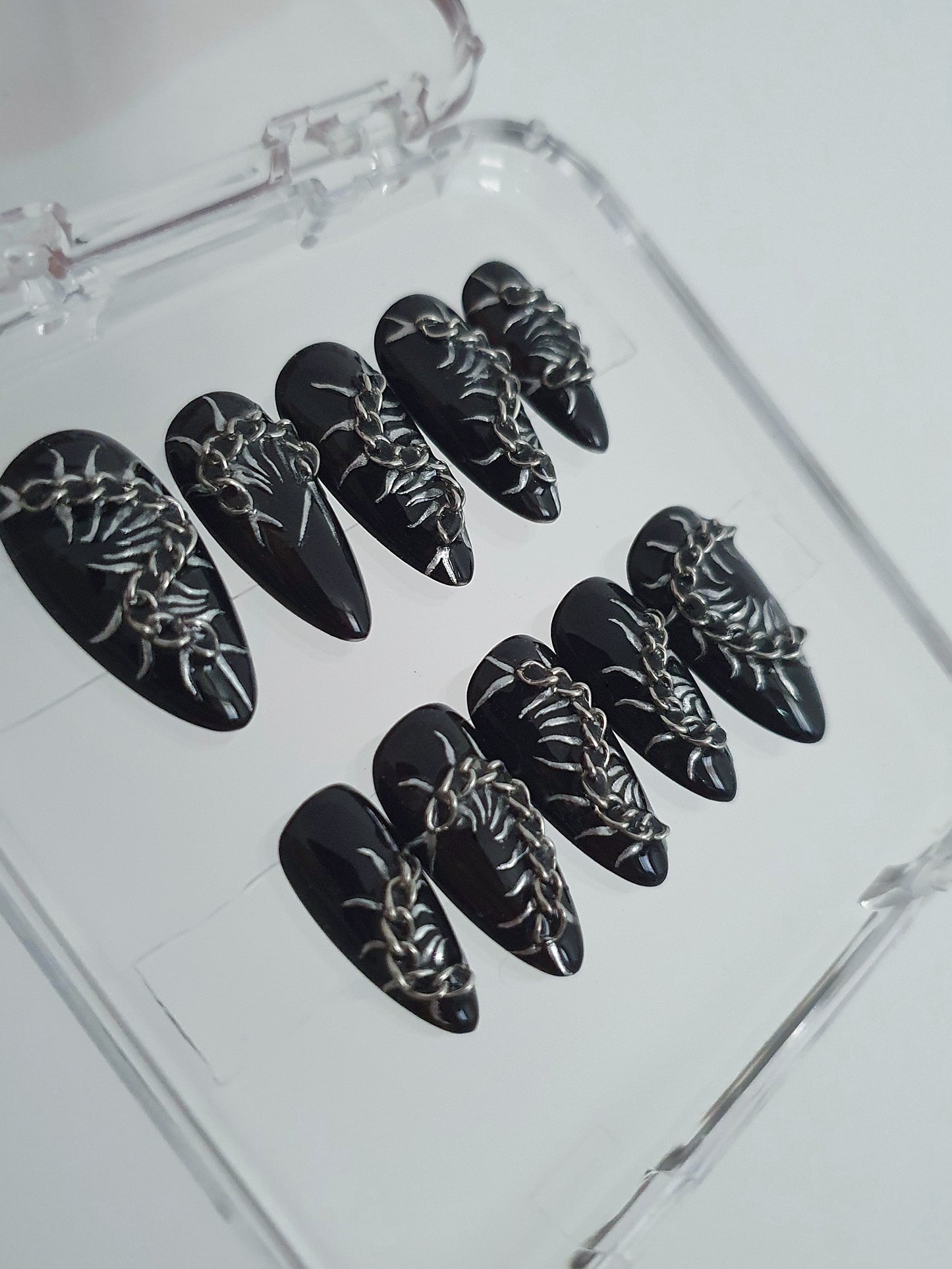 Centipede Press on Nails