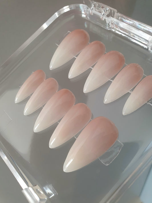 Naturalistic ombre nails