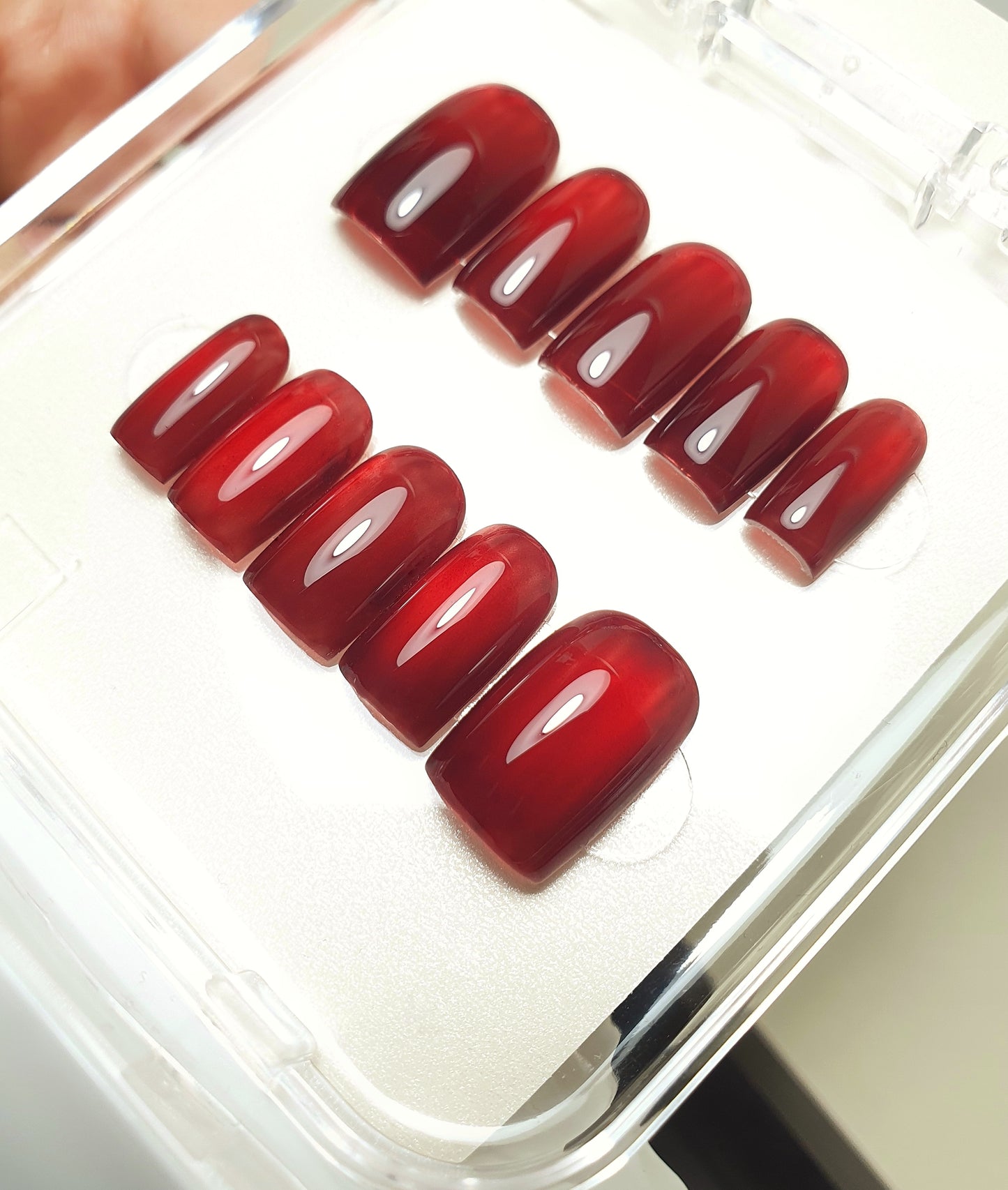 Magnetic Red Cat Eye Nails