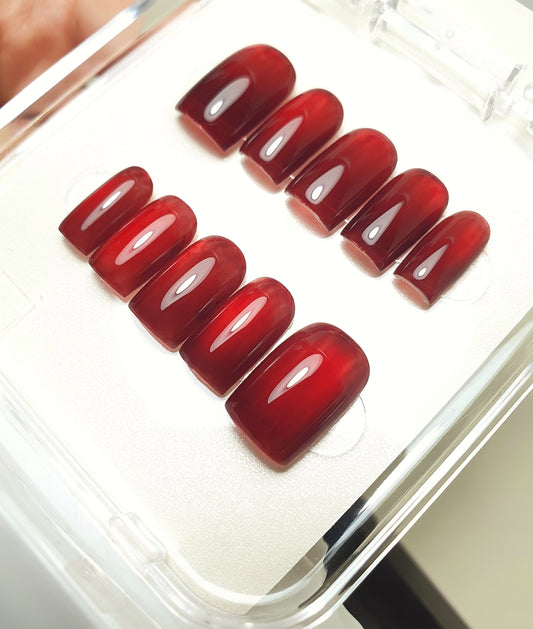 Magnetic Red Cat Eye Nails