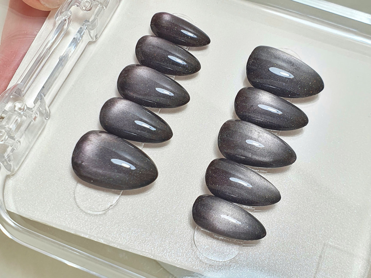 Black Magnetic Cat Eye Nails